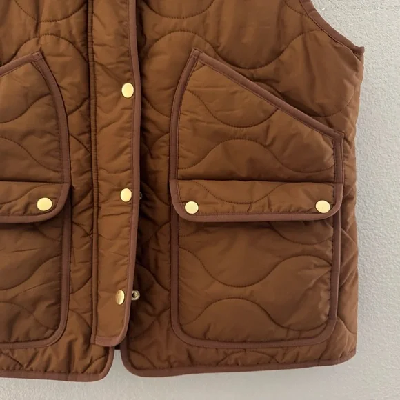 J. Crew Quilted Excursion Vest Large Camel Brown Puff Classic Preppy Equestrian - Picture 8 of 12